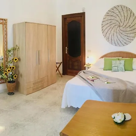 Cristalda Relax E Natura Monolocale בית נופש ויאסטה